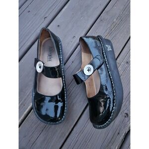 Alegria Paloma Mary Jane Black Patent Leather Butterfly Button Shoes Size 39
